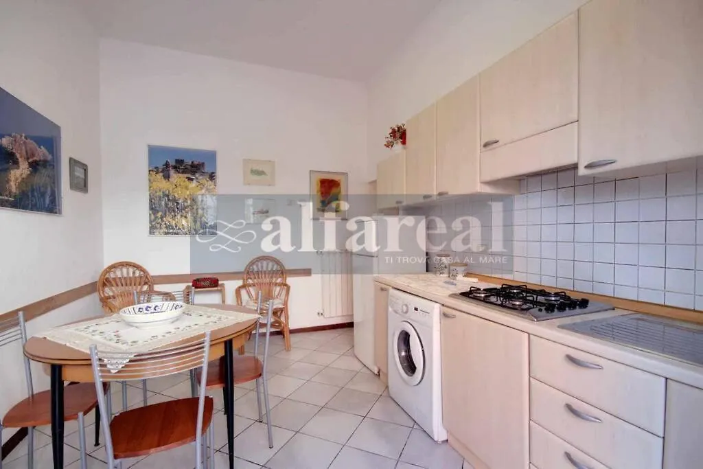 Luisa Ponente, 100 Mt Dal Mare, Clima, Spazio Esterno, Wifi! By Alfareal Castiglione della Pescaia Apartment